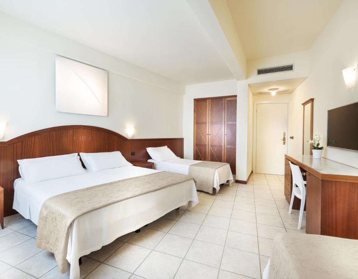 Hotel Bellevue Beach - Sul Mare Milano Marittima Exterior foto